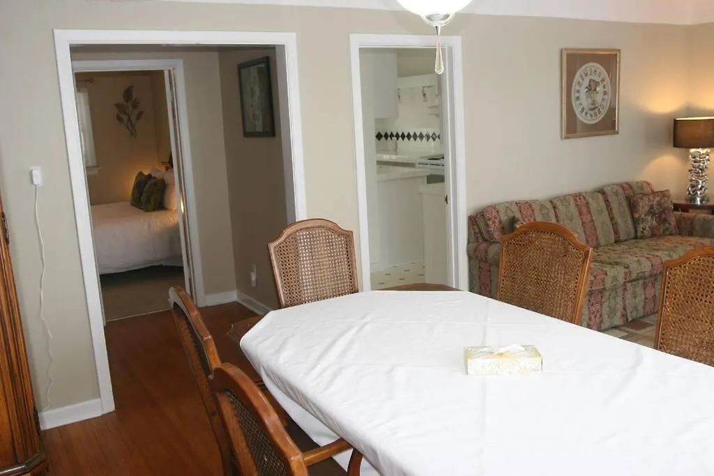 Hébergement de vacances Niagara Riverview Closest To Falls, Free Breakfast Delivered Daily