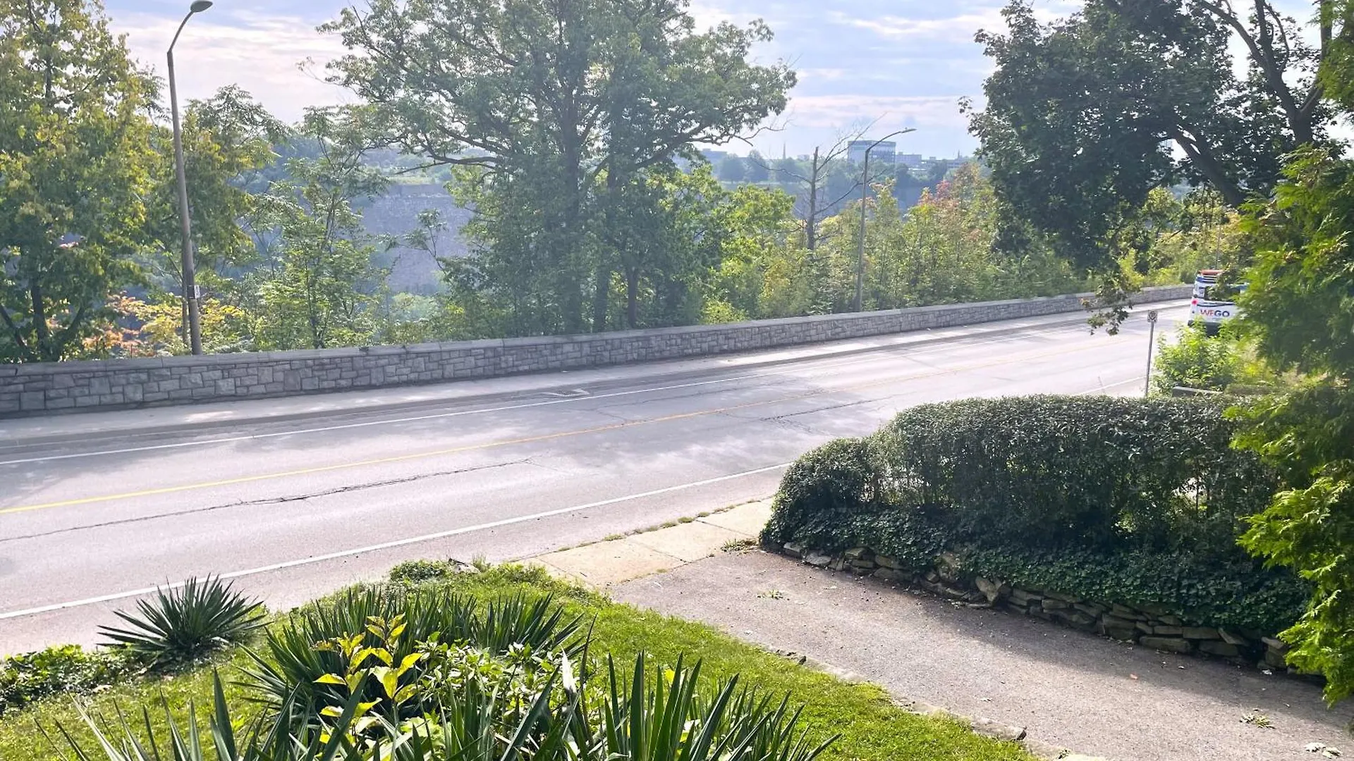 Niagara Riverview Closest To Falls, Free Breakfast Delivered Daily Niagara Falls